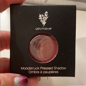 Younique Pressed Eyeshadow Fervent